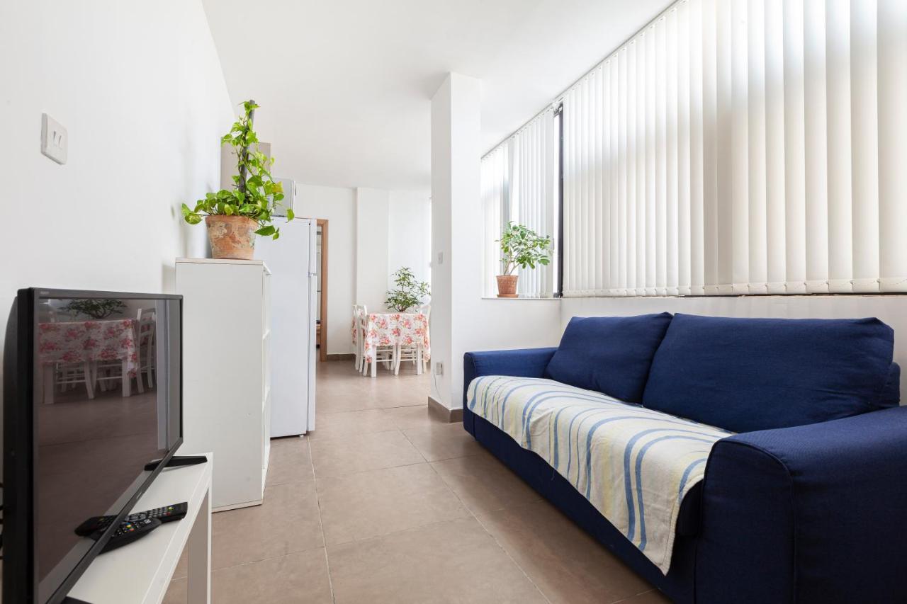 Appartamento Perfect Seaview Penthouse St. Paul's Bay Esterno foto