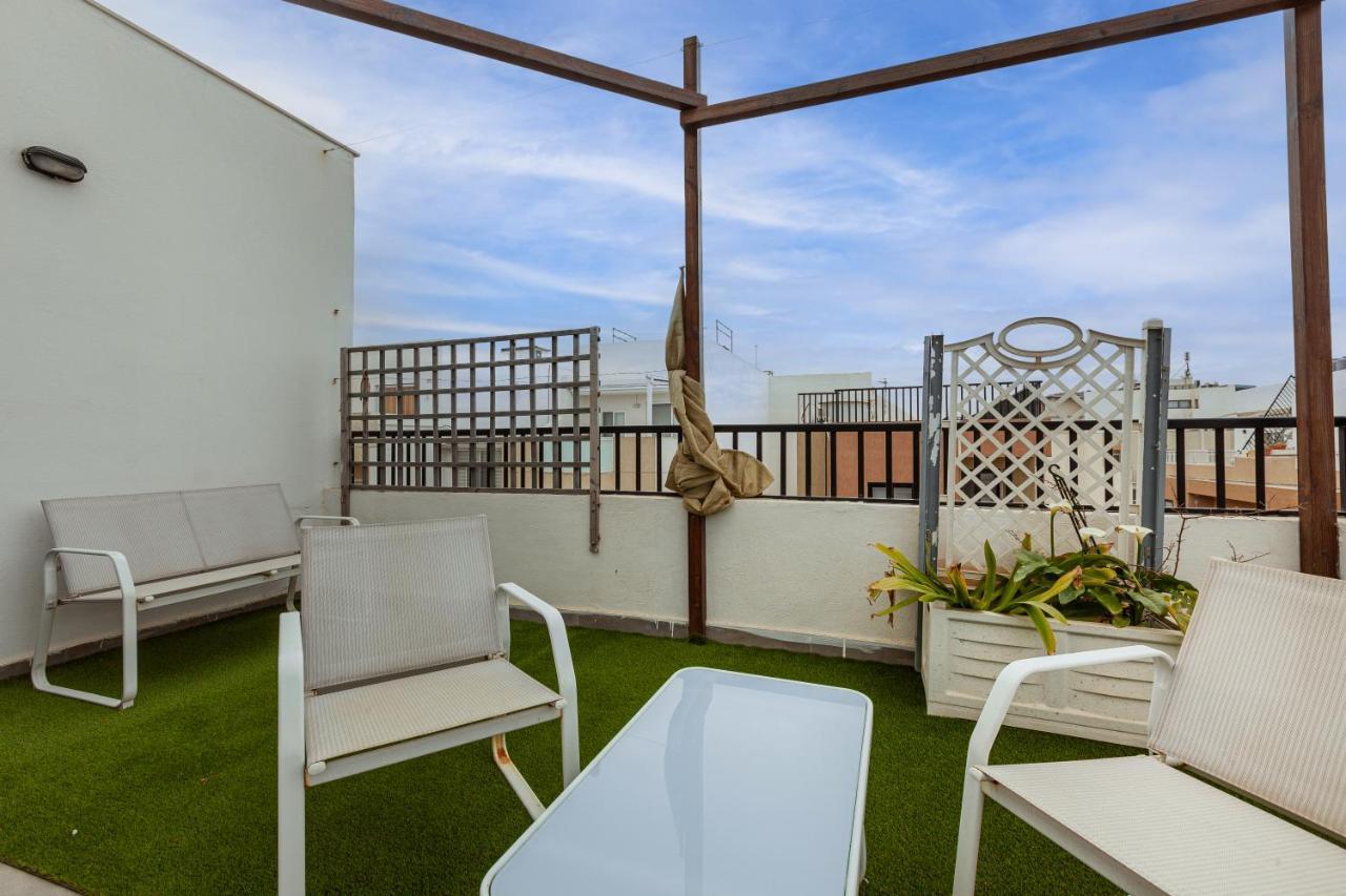 Appartamento Perfect Seaview Penthouse St. Paul's Bay Esterno foto