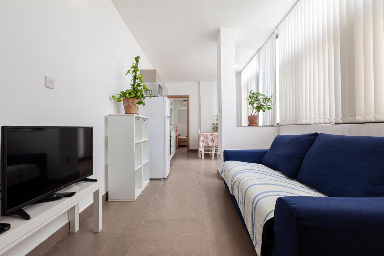 Appartamento Perfect Seaview Penthouse St. Paul's Bay Esterno foto