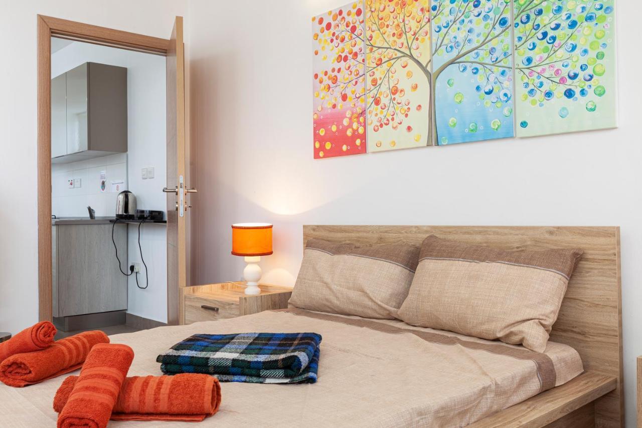 Appartamento Perfect Seaview Penthouse St. Paul's Bay Esterno foto